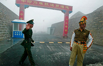 На границе Китая и Индии подрались полторы сотни пограничников