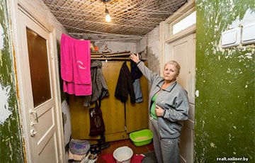 Квартиру в Минске затапливает уже три месяца подряд