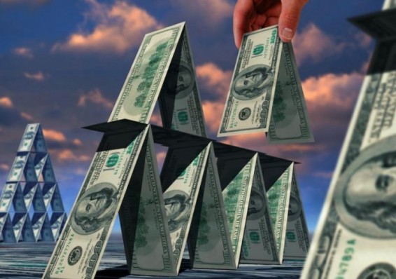 Что питает финансовые пирамиды: неграмотность или отсутствие альтернативы?