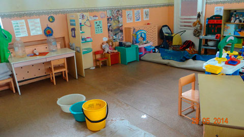 Детский сад «Чебурашка» в Микашевичах заливает водой