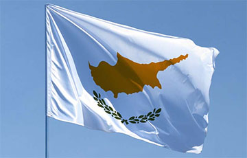 Кипр больше не будет выдавать «золотые паспорта»
