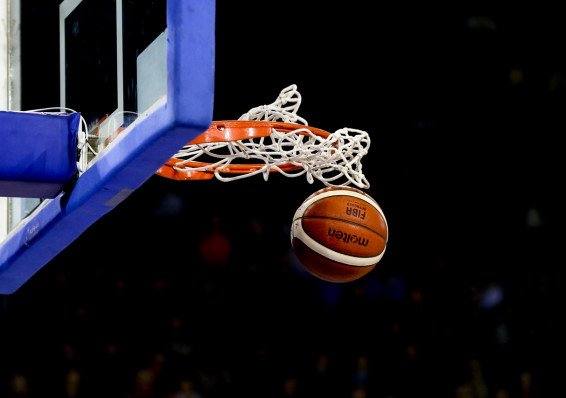 Баскетбольная федерация Беларуси отложила соревнования из-за коронавируса