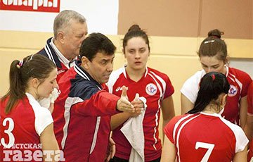 Женская сборная Беларуси по волейболу осталась без главного тренера