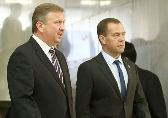 Кобяков и Медведев обсудят единую промышленную политику Союзного государства