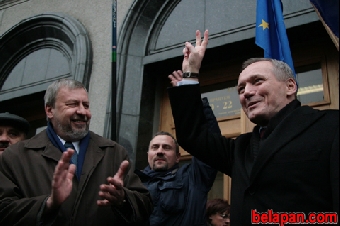 Пикет у Центризбиркома: Дайте слово Санникову и Некляеву! (Фото)