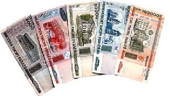 Средняя зарплата работников Беларуси за октябрь возросла на 1,8%