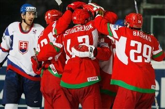 Сборная Беларуси по хоккею отправилась на турнир в Швейцарию