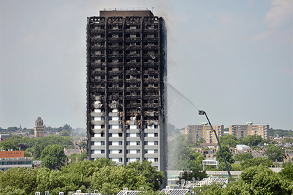 Число жертв пожара в Лондоне возросло до 12