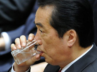 Премьер-министр Японии избежал вотума недоверия