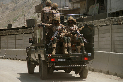 Пакистанские военные провели акцию возмездия после теракта в Сехван-Шарифе