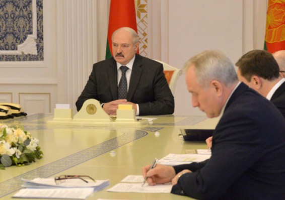 Лукашенко: Мы руководителей не можем найти нормальных для того, чтобы управлять предприятием
