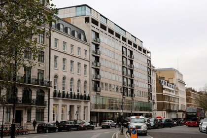 Сталелитейный магнат выпал с восьмого этажа здания в Лондоне