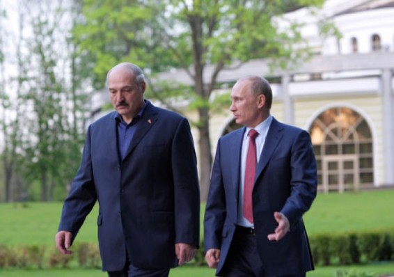 Лукашенко едет в Москву «снять некоторые настороженности»