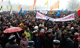 Лозунг "Долой тиранию!" на улицах Минска