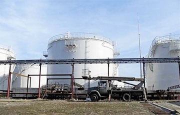 БПЛА атаковал нефтебазу крупнейшей компании РФ в Калуге