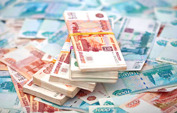 Центробанк РФ напечатал 363 миллиарда российских рублей
