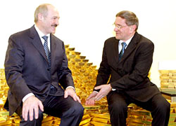 Лукашенко: Девальвации не будет