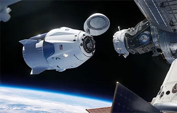 Астронавты NASA прибыли на корабле Илона Маска на МКС: видеофакт