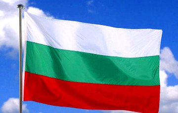 Болгария отказалась пропустить самолет МЧС РФ в Сирию