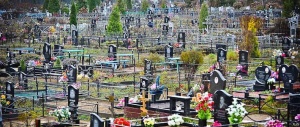 Места на кладбище за доллары: СК расследует дело о коррупции