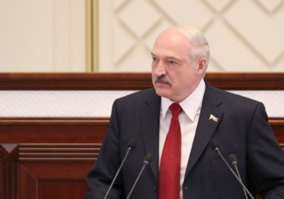 Лукашенко перенес ежегодное послание народу и парламенту