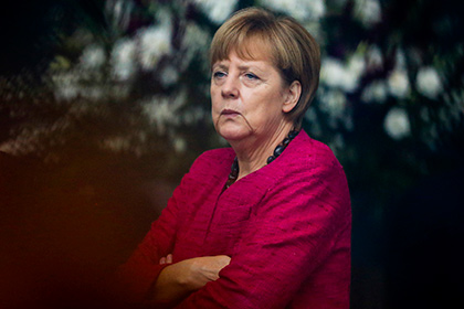 Меркель назвала невозможным военное решение конфликта на Украине