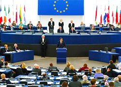 В Европарламенте предлагают исключить рубль из финансового оборота