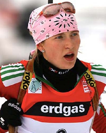Дарья Домрачева завоевала серебро в масс-старте на чемпионате мира по биатлону в Ханты-Мансийске
