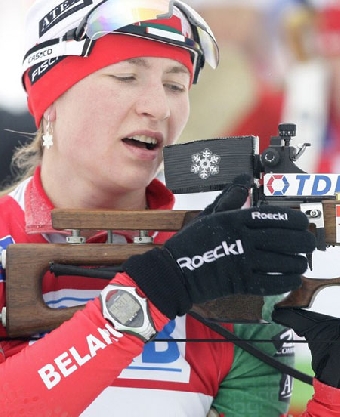 Дарья Домрачева завоевала бронзу в спринте на заключительном этапе Кубка мира по биатлону в Норвегии