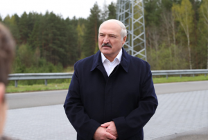 Лукашенко ответил на критику и озвучил статистику по коронавирусу