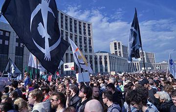 На акцию в защиту Telegram в Москве пришли больше 12 тысяч человек