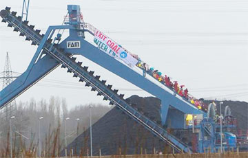 На западе Германии экологические активисты захватили угольную электростанцию