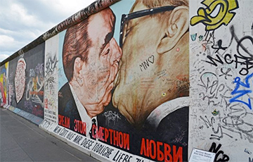 Горбачев: После падения Берлинской стены сбылись не все надежды