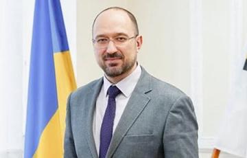 Премьер-министр Украины призвал граждан отказаться от поездок внутри страны