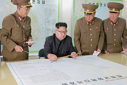СМИ узнали устаревшие карты Google на столе Ким Чен Ына
