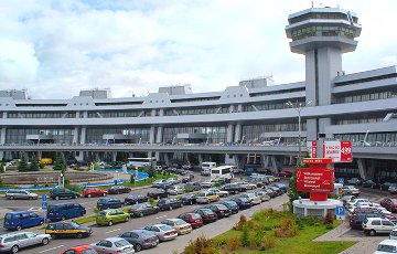 Сотрудник минского аэропорта украл часы у пассажирки
