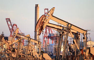 В июле нефть показала рекордное падение