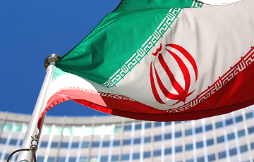 Иран заявил о планах провести учения с РФ в Ормузском проливе