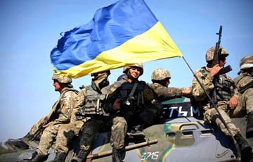 Украинские военные десантировались с американских «Геркулесов»