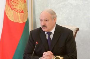 Лукашенко:  «Это уже затрагивает наши интересы, и мы, как мыши под веником, сидеть не имеем права»