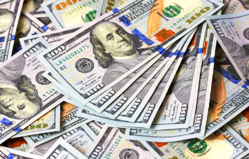 Эксперт: Доллар будет расти на фоне снижения российского рубля