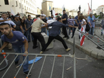 Ливанские оппозиционеры попытались штурмовать здание правительства