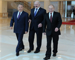 Завтра Лукашенко встретится с Путиным и Назарбаевым