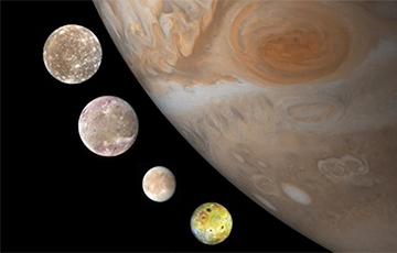 Загадка лун Юпитера: как далекие планеты помогают ее решать