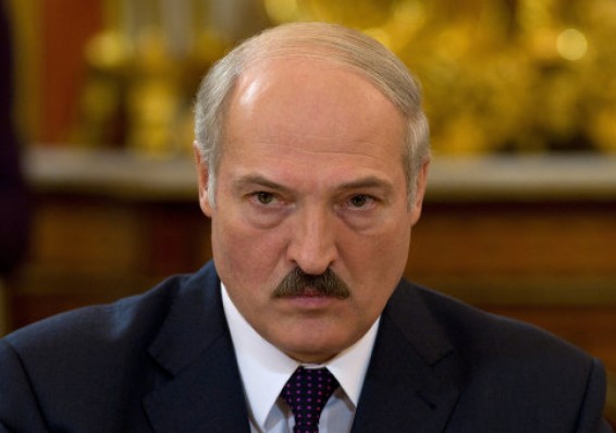 Лукашенко: Информационные войны в интернете стали основным полем боя