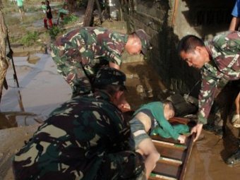На Филиппинах из-за тропического шторма погибли 143 человека