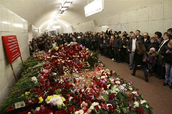 Первые похороны погибших от взрыва в минском метро состоялись на кладбище Колодищи