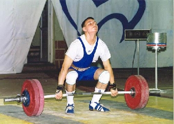 Евгений Жерносек занял 4-е место на чемпионате Европы по тяжелой атлетике в Казани
