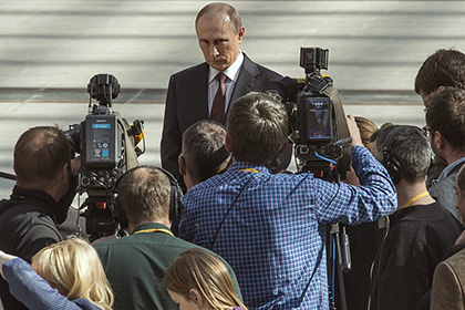 Президент России упрекнул СМИ в шантаже