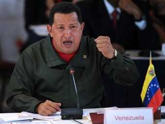 Уго Чавес объявил о "заморозке" отношений с Колумбией